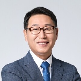 “중고차 수출신고 39% 늘었는데, 세관 검사 차량은 23% 줄어”
